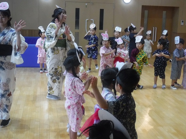 写真:夏まつりの様子