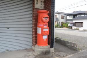 写真:移設前の丸型ポスト(富士見町)