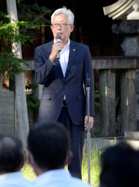 写真：式展時の市長